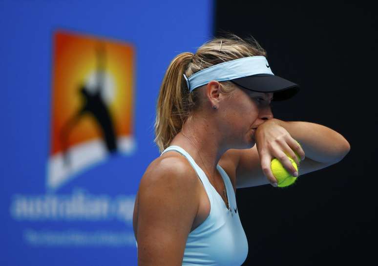 <p>Sharapova perdeu de virada para Cibulkova e foi eliminada</p>