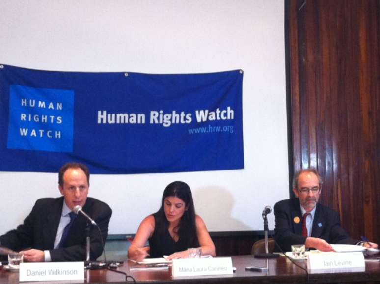 Representantes da Human Rights Watch apresentaram o relatório nesta terça