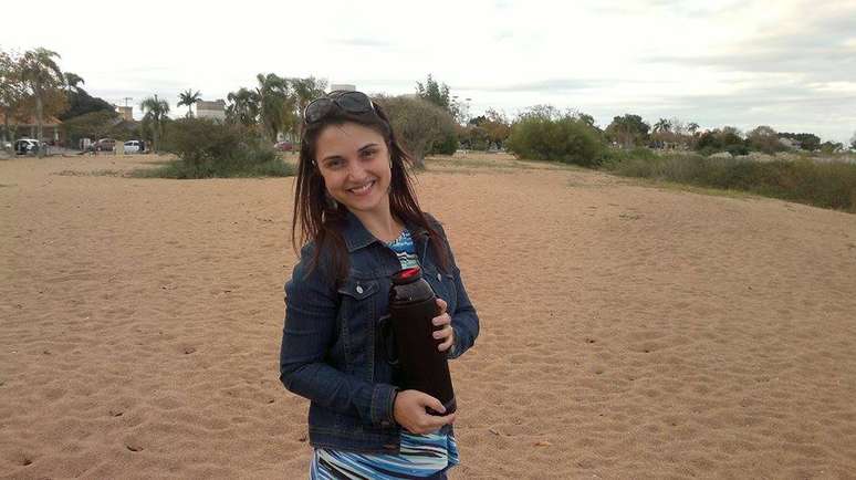 Jornalista grávida Fernanda Hespanhol, 32 anos, morreu em acidente com veículo sequestrado no Rio Grande do Sul