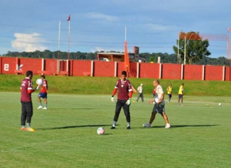 <p>Toni defendeu o Vila Nova nas duas últimas temporadas</p>