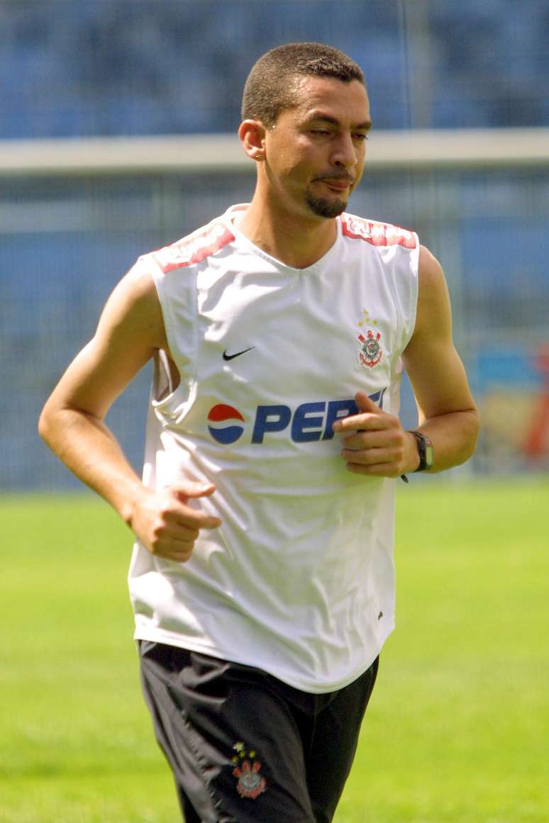 Piá, que atuou por clubes como Ponte Preta, Santos, Corinthians (foto) e Portuguesa, foi detido nesta quinta-feira em Campinas
