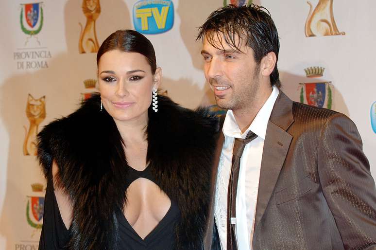 <p>Buffon teria se separado de Alena Seredova (foto) para viver romance com jornalista</p>