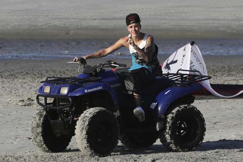 <p>Justin Bieber foi fotografado nessa segunda-feira (27) em uma praia no Panamá</p>