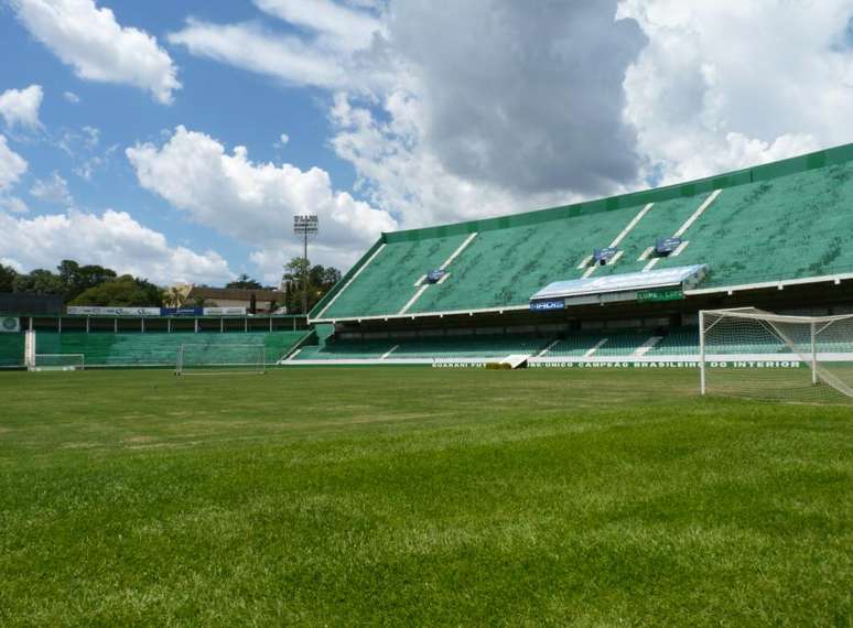<p>Estádio do Guarani, o Brinco de Ouro da Princesa foi vendido em leilão</p>