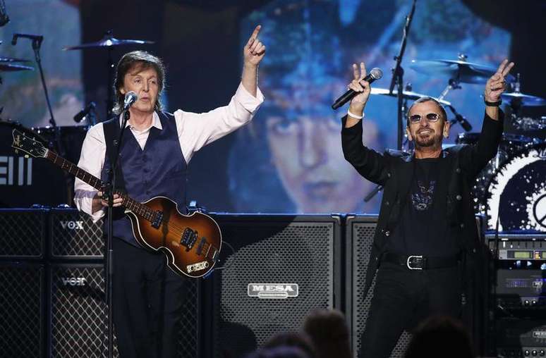 Paul McCartney e Ringo Starr se reúnem em show tributo aos Beatles