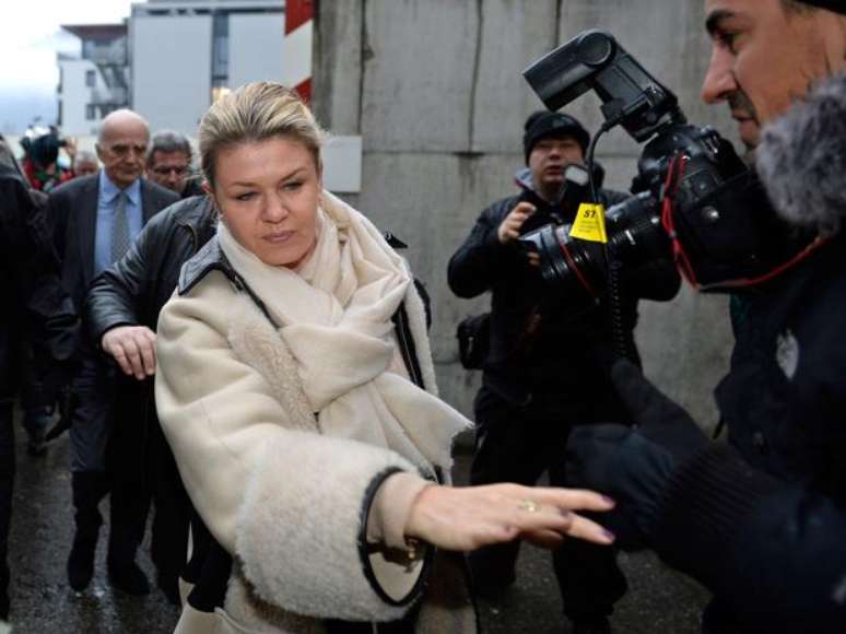 <p>Corinna, mulher de Schumacher,&nbsp;deu apenas um depoimento desde o acidente</p>
