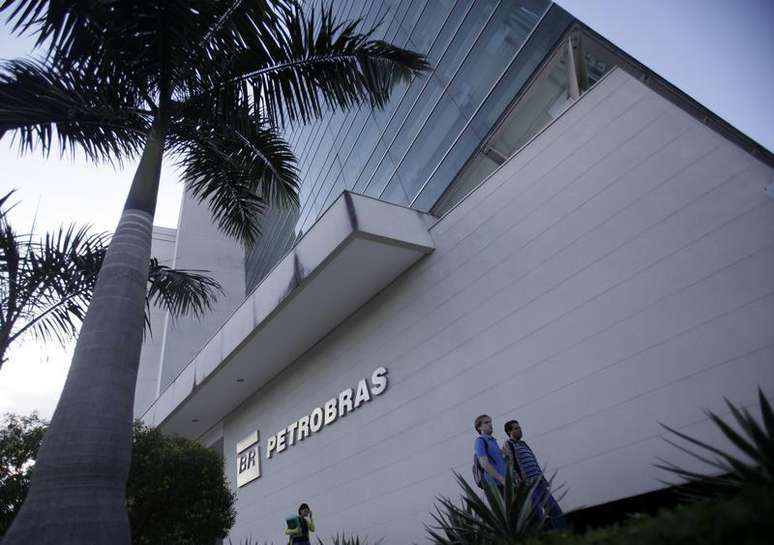 <p>Desde setembro do ano passado at&eacute; agora, a Petrobras j&aacute; reajustou em 6,5%&nbsp;o pre&ccedil;o m&eacute;dio do g&aacute;s natural nacional para uso n&atilde;o termel&eacute;trico</p>