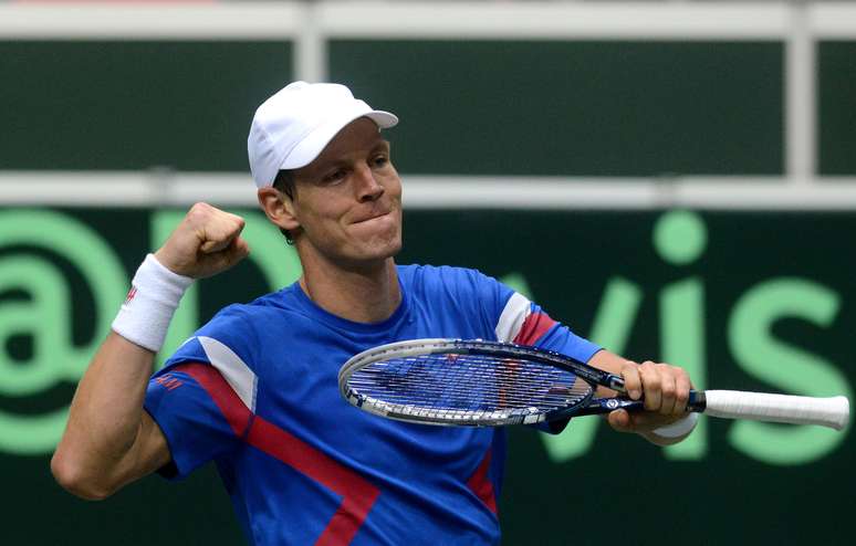 <p>Berdych fez valer o favoritismo e fez o primeiro ponto da Rep&uacute;blica Checa contra Holanda</p>