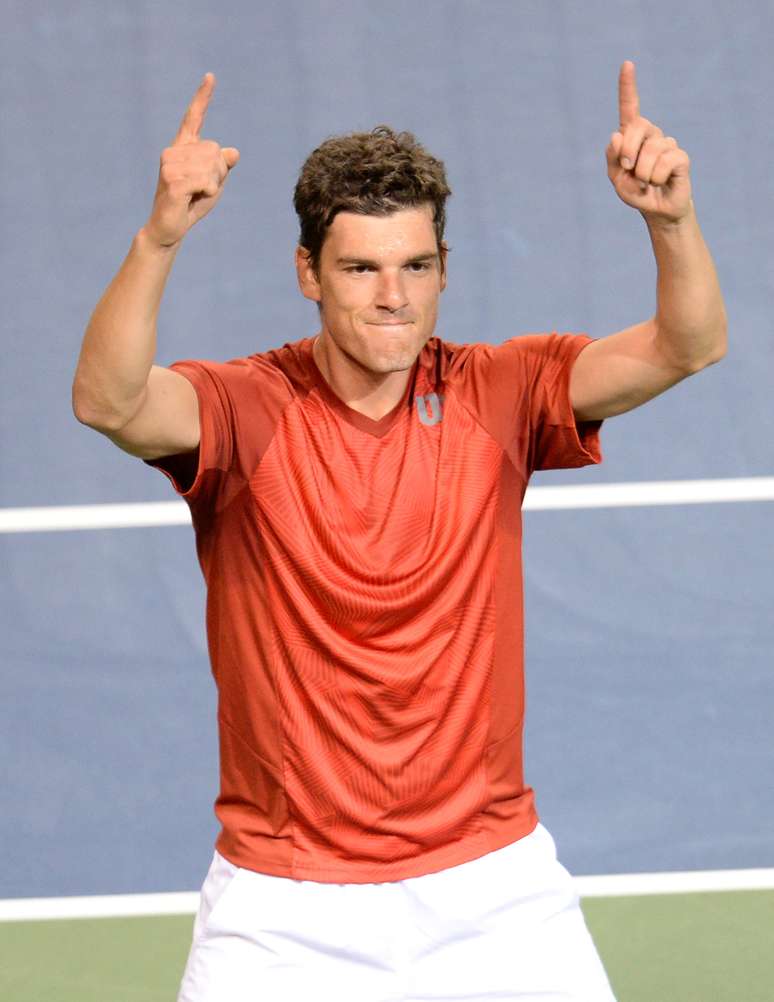 <p>Dancevic respondeu pelo Canad&aacute; e deixou o duelo v&aacute;lido pela Davis empatado</p>