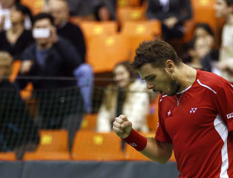 <p>Wawrinka confirmou a boa fase e, mesmo perdendo um set, venceu o segundo jogo do dia</p>