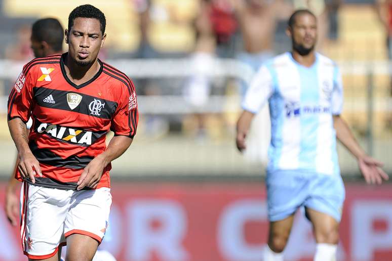 <p>Flamengo aceitou proposta de R$ 19 milhões por Hernane</p>