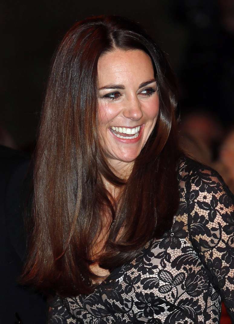 <p>Em novo tour real, Kate deve usar tiaras e joias que pertencem à coleção da rainha Elizabeth</p>