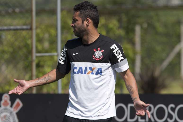<p>Em seu único jogo pelo Corinthians no ano, Ibson foi substituído no intervalo e time saiu derrotado pelo São Bernardo</p>