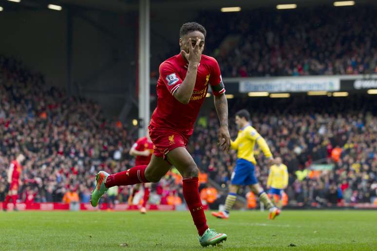 Sterling fez dois gols na hist&oacute;ria vit&oacute;ria do Liverpool
