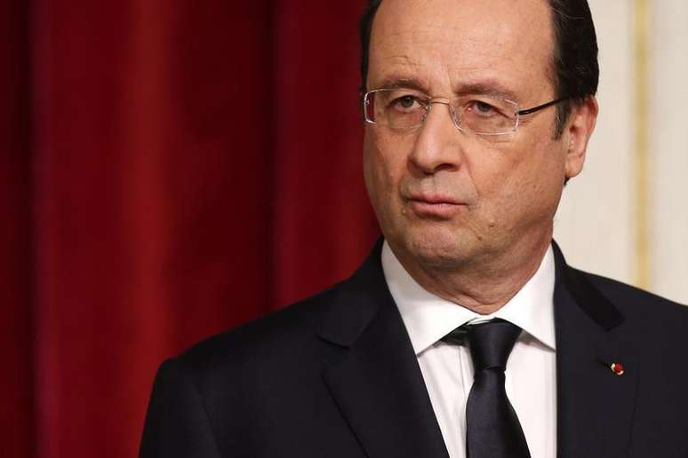 <p>Hollande condenou a decisão da Rússia de anexar a Crimeia e disse que não reconhecerá a medida</p>