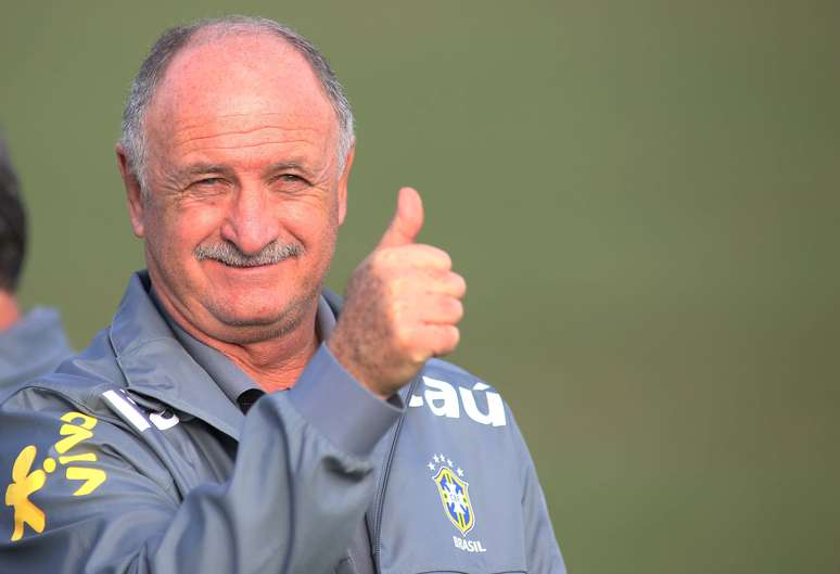 Luiz Felipe Scolari prepara lista para último amistoso antes da Copa do Mundo