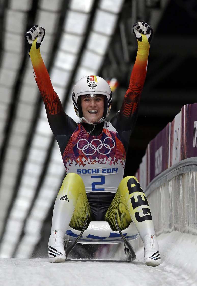 Geisenberger vibra com triunfo na Olimpíada de Inverno