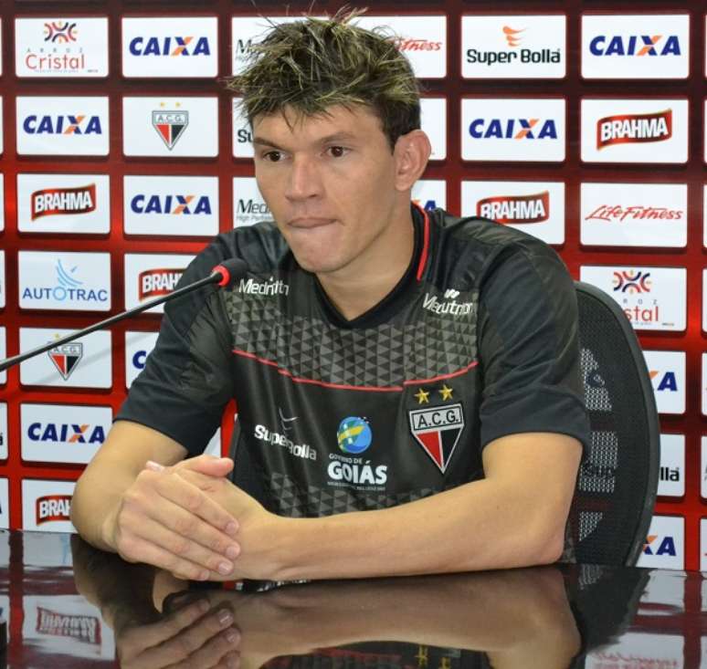 <p>Atacante Júnior Viçosa não marca desde a vitória sobre o Vila Nova</p>