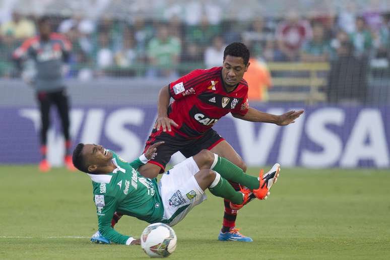 Hernane passou em branco na derrota do Flamengo