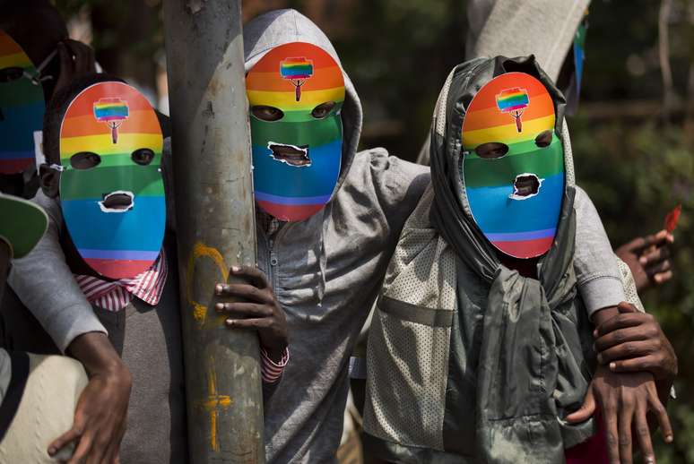 <p>Gays e l&eacute;sbicas do Qu&ecirc;nia fizeram manifesta&ccedil;&atilde;o em solidariedade aos homossexuais da Uganda em 10 de fevereiro</p>
