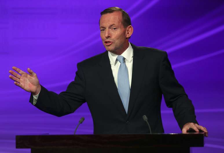 <p>O Primeiro-Ministro australiano, Tony Abbott, disse neste domingo que seu governo utilizou o material de intelig&ecirc;ncia para &quot;beneficiar amigos&quot;</p>