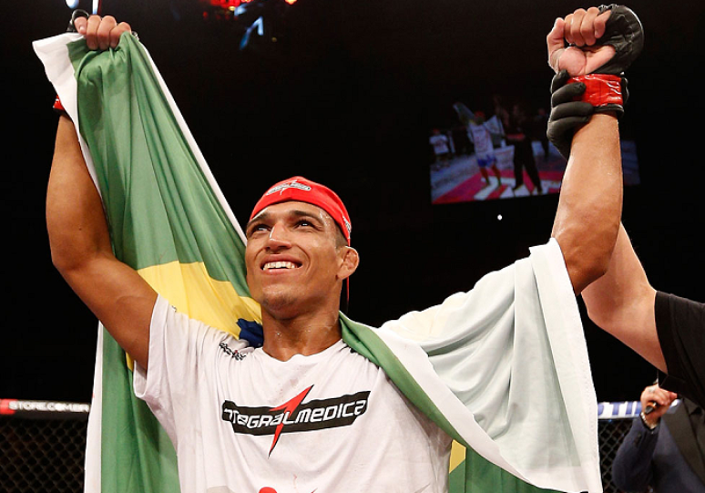 Charles do Bronx admitiu que precisava muito da vitória para se recuperar no UFC
