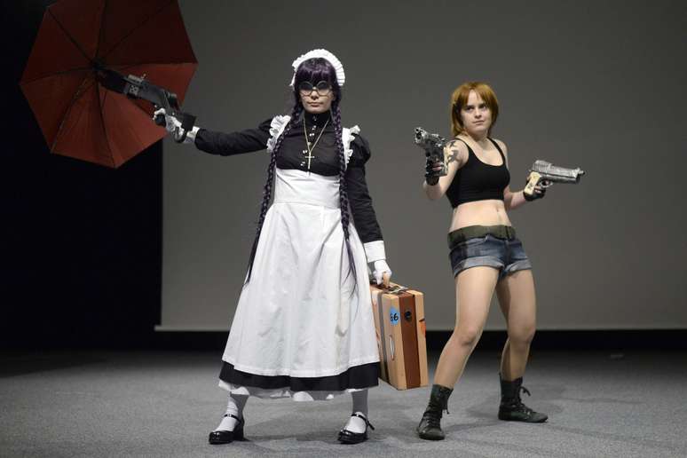 Convenção na Suíça reúne entusiastas da cultura japonesa em competição de cosplay