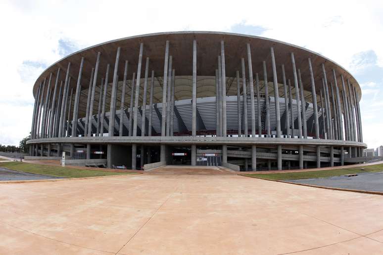 <p>Estádio mané Garrincha recebe inspeção da Fifa nesta segunda</p>