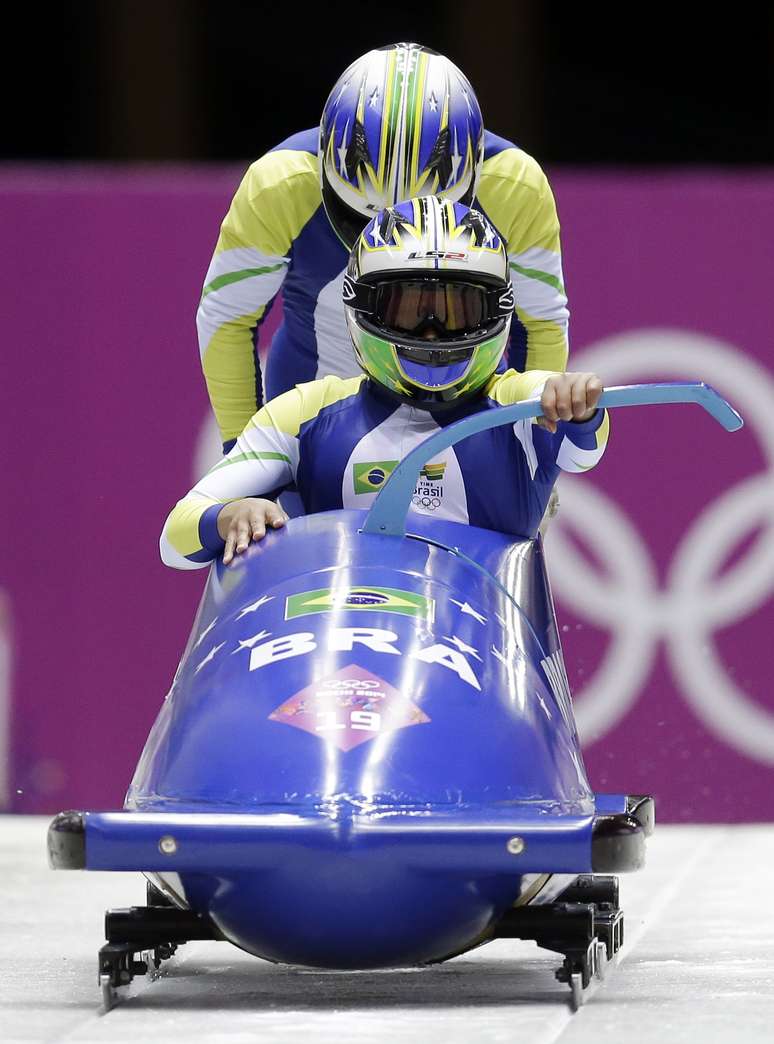 Fabiana dos Santos e Sally Mayara terminaram o bobsled na última colocação