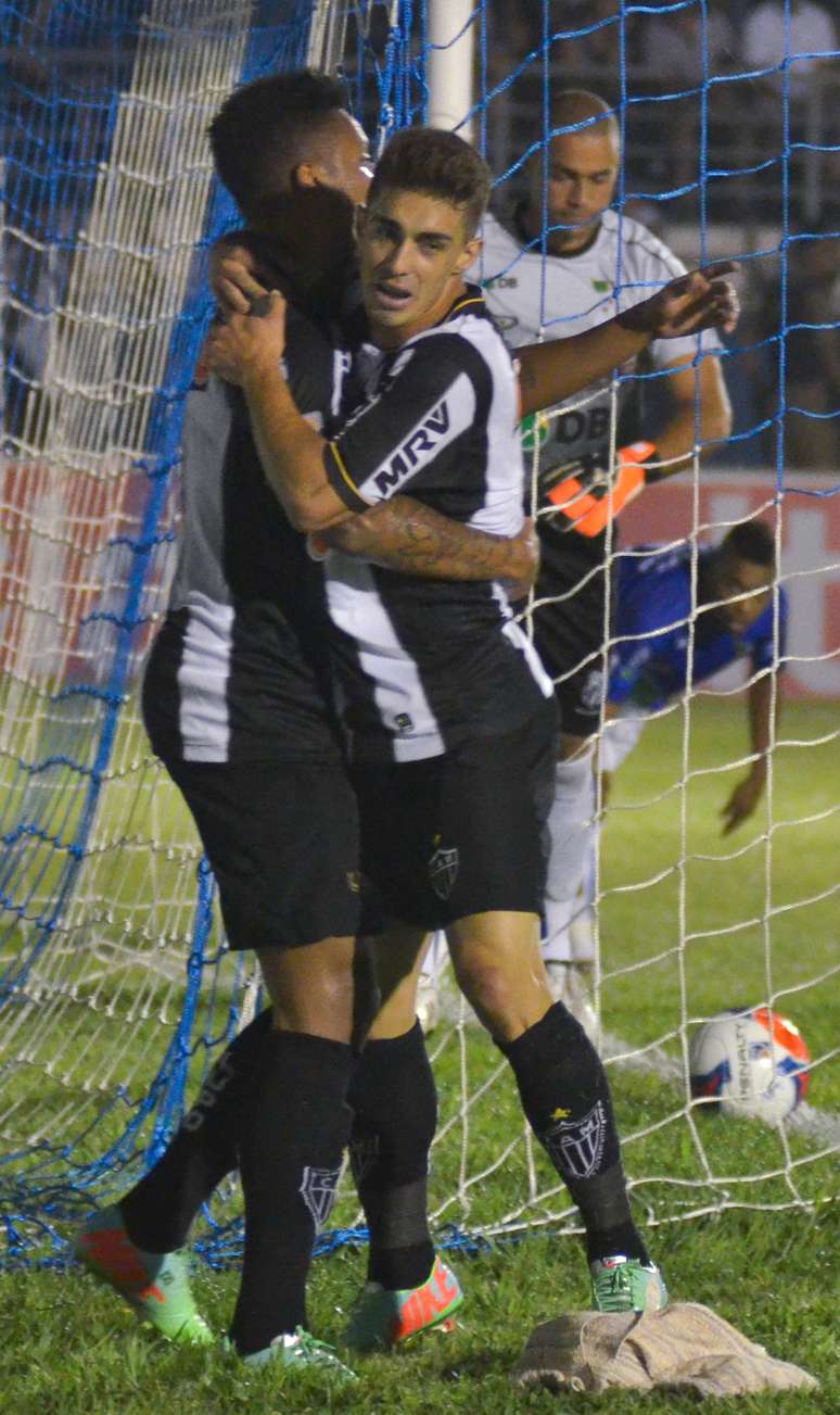 André marcou duas vezes e ajudou goleada do Atlético-MG