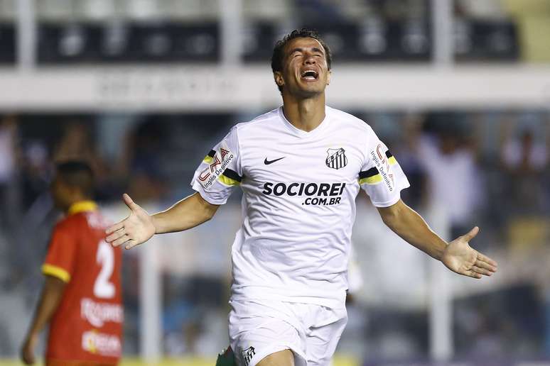 <p>Recuperado, Damião foi confirmado por Oswaldo</p>