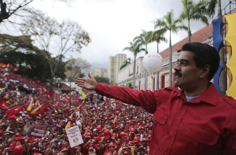 Durante as 24 horas do dia sua programação é de guerra", disse Maduro