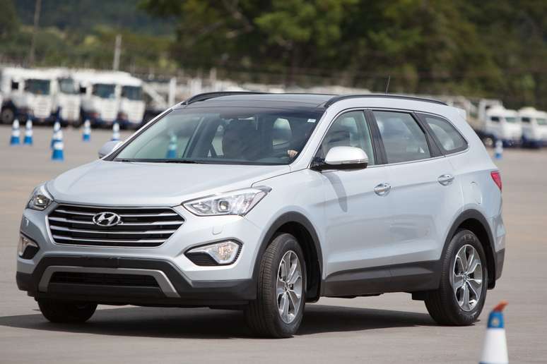 De acordo com a Hyundai, a Grand Santa Fe é 22,5 centímetros mais longa que a Santa Fe comercializada atualmente no País