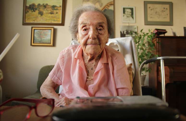 Alice Herz-Sommer em 2010, quando o documentário sobre sua história, chamado The Lady in Number 6, foi indicado ao Oscar. Ela morreu em Londres neste domingo aos 110 anos