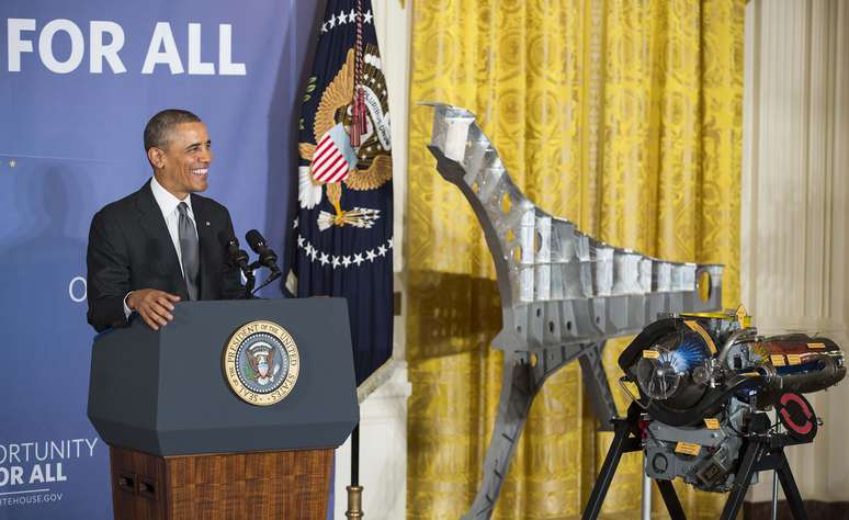 Obama sorri durante evento na Casa Branca