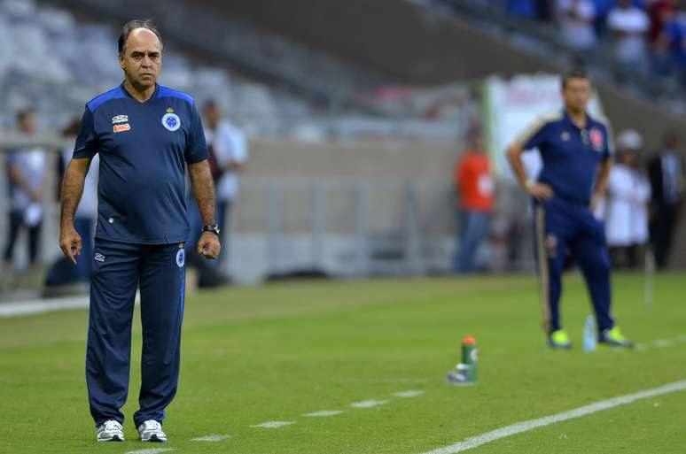 <p>Treinador vai com equipe reserva para o jogo contra o Bahia, na Arena Fonte Nova</p>