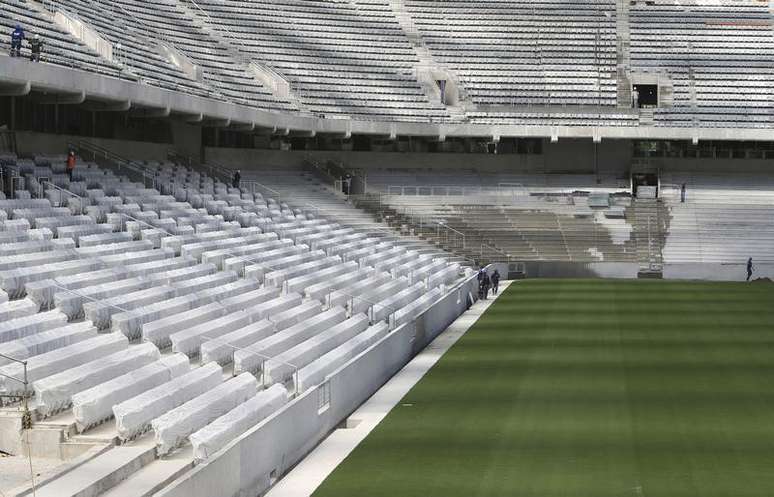 Visão de dentro da Arena da Baixada em Curitiba. Confirmada pela Fifa na Copa do Mundo apesar dos atrasos, Curitiba vai realizar um jogo-teste no dia 29 de março na Arena da Baixada, que ainda estará incompleta. 24/02/2014