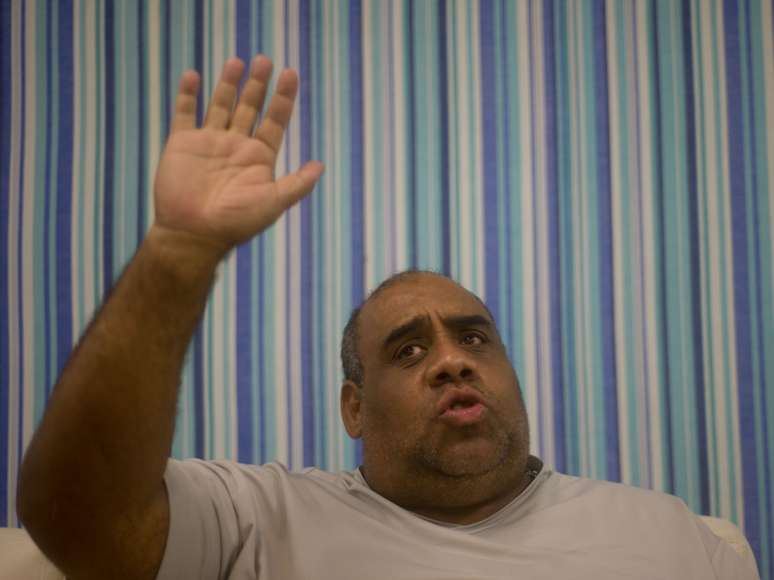 Evandro Boc&atilde;o &eacute; respons&aacute;vel pelo grito de guerra na avenida