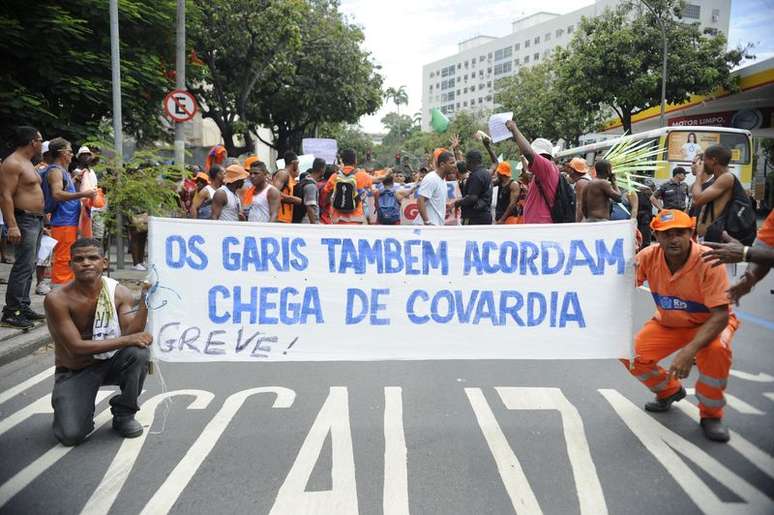 <p>Garis realizaram protesto e entraram em confronto com a Polícia Militar no Rio em 1 de março    </p>