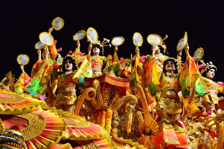 <p>Com o enredo O Astro Iluminado da Comunica&ccedil;&atilde;o Brasileira, a Beija-Flor&nbsp;de Nil&oacute;polis fez sua homenagem a Boni, ex-diretor geral da Globo</p>