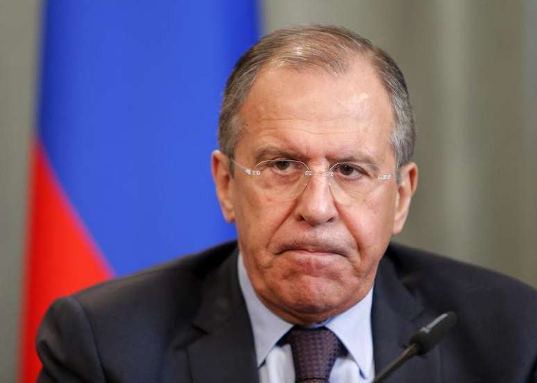 <p>O ministro russo das Relações Exteriores, Sergei Lavrov, argumentou que minoria russa necessita de ajuda das frotas russas</p>