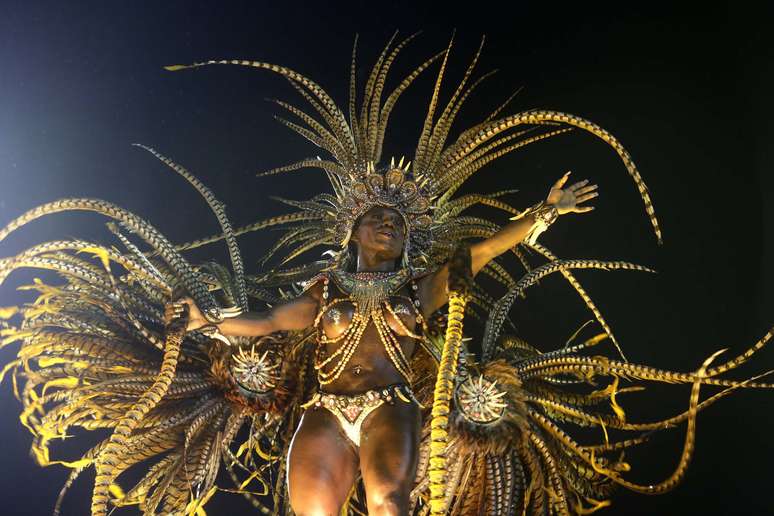 <p>Desfile da Portela em 2014</p>