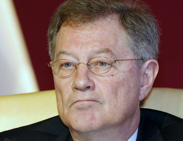 Robert Serry durante abertura da Conferência sobre Jerusalém, em Doha, Qatar, em 26 de fevereiro de 2012