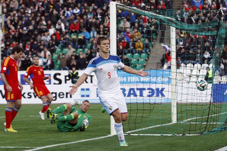 Kokorin marcou com estilo para a Rússia em vitória tranquila