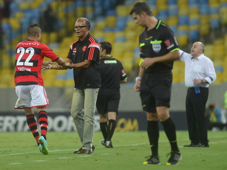 <p>T&eacute;cnico do Flamengo adotou discurso tranquilizador ap&oacute;s trope&ccedil;o</p>
