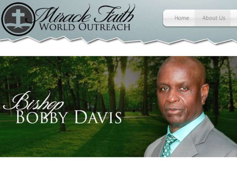 O pastor Bobby Davis morreu após pedir perdão a fiéis por trair a mulher