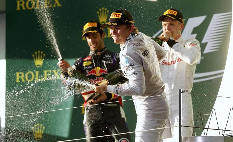 Pilotos festejam no pódio do GP da Austrália; Nico Rosberg dominou a prova e venceu com tranquilildade