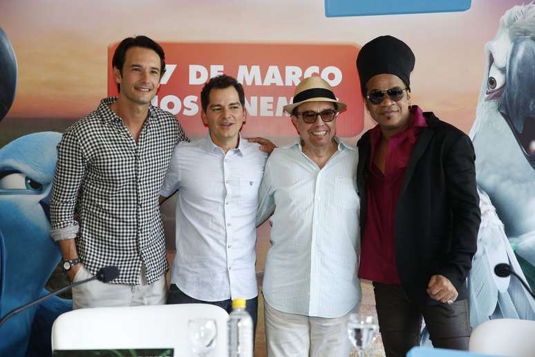 Rodrigo Santoro, Carlinhos Brown e Sérgio Mendes e o diretor Carlos Saldanha participaram de coletiva da animação 'Rio 2', no Jardim Botânico, no Rio de Janeiro, nesta segunda-feira (17)