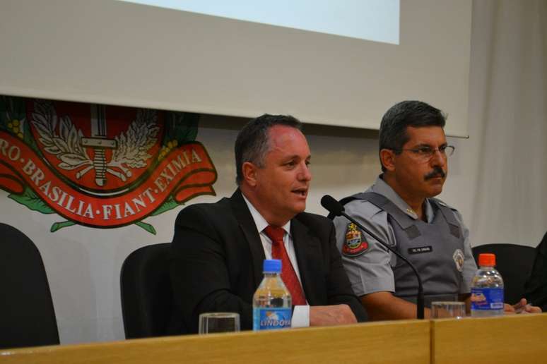 Delegado Batalha e coronel Armani falam sobre a opera&ccedil;&atilde;o na tarde de ter&ccedil;a-feira