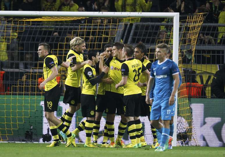 <p>Dortmund foi derrotado, mas comemorou classificação às quartas da Liga dos Campeões</p>